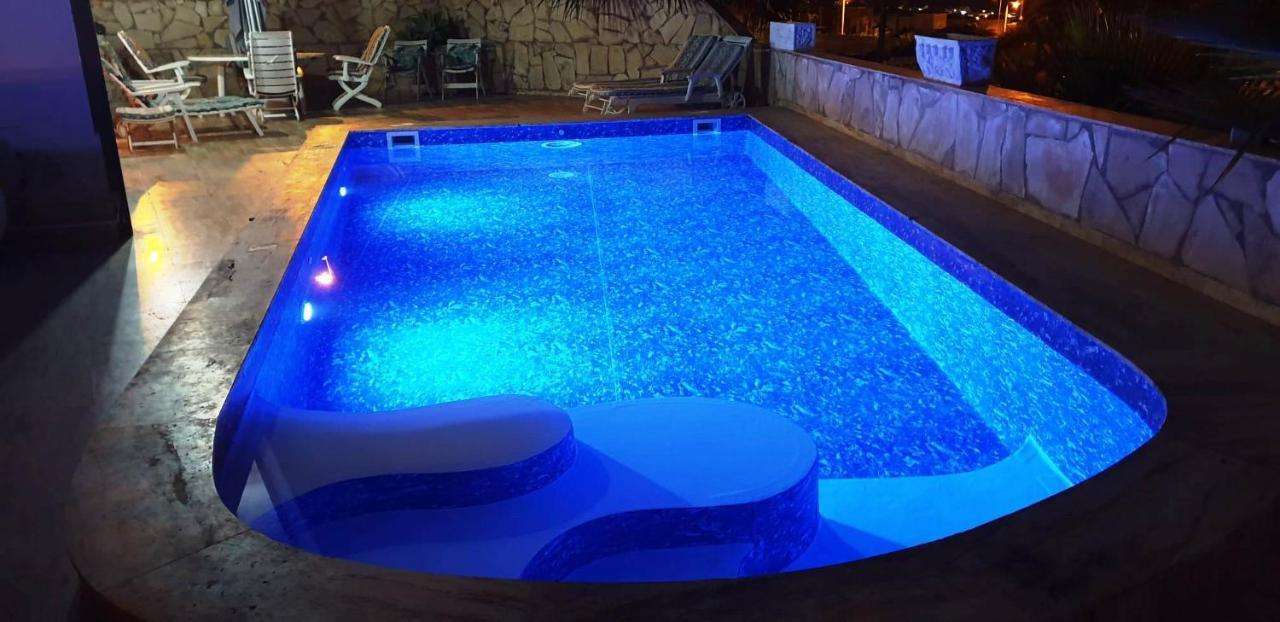 阿德耶Sunny House With Private Pool And Sea View别墅 外观 照片