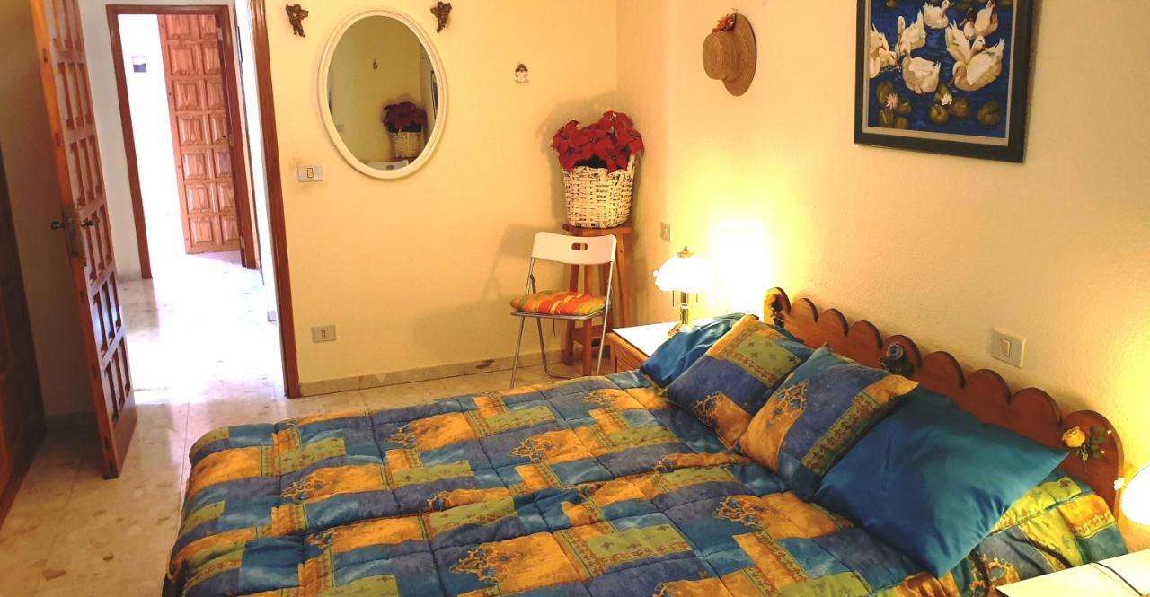 阿德耶Sunny House With Private Pool And Sea View别墅 外观 照片