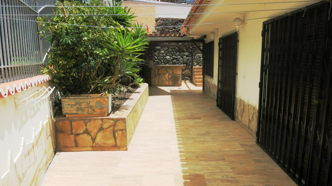 阿德耶Sunny House With Private Pool And Sea View别墅 外观 照片