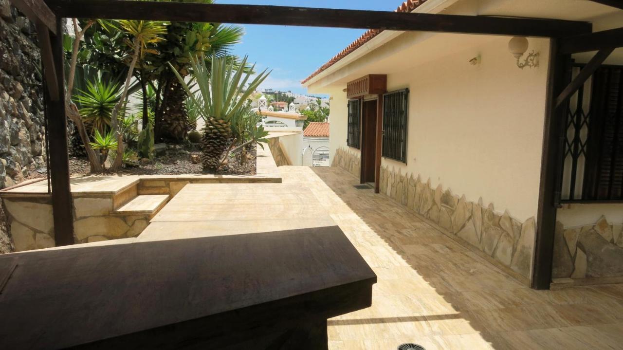 阿德耶Sunny House With Private Pool And Sea View别墅 外观 照片
