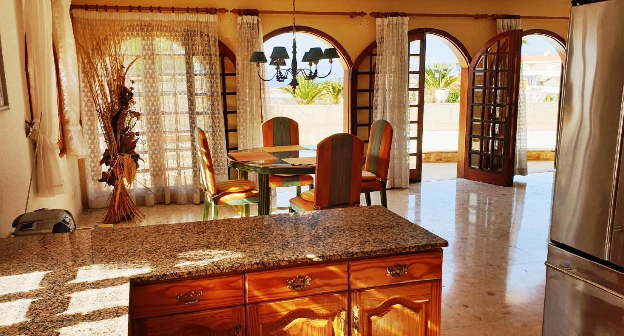 阿德耶Sunny House With Private Pool And Sea View别墅 外观 照片